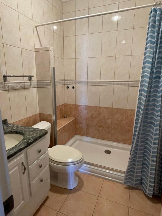Apartments Lozina On The Beach 오미스 외부 사진